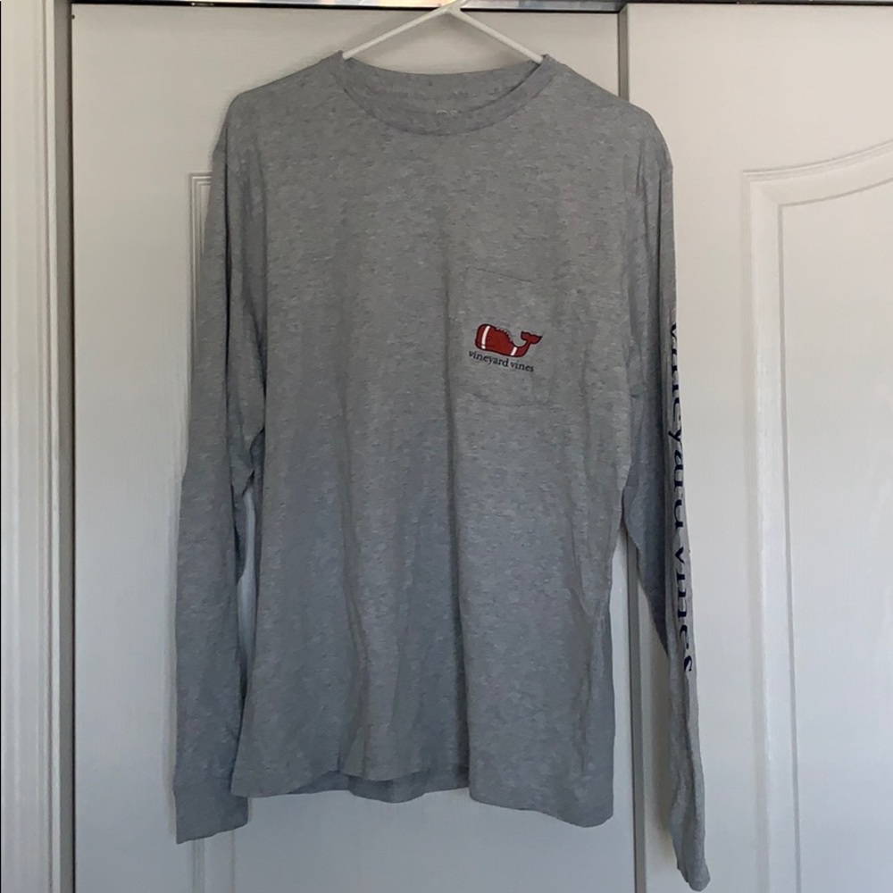 Vineyard vines long sleeve grey football shirt